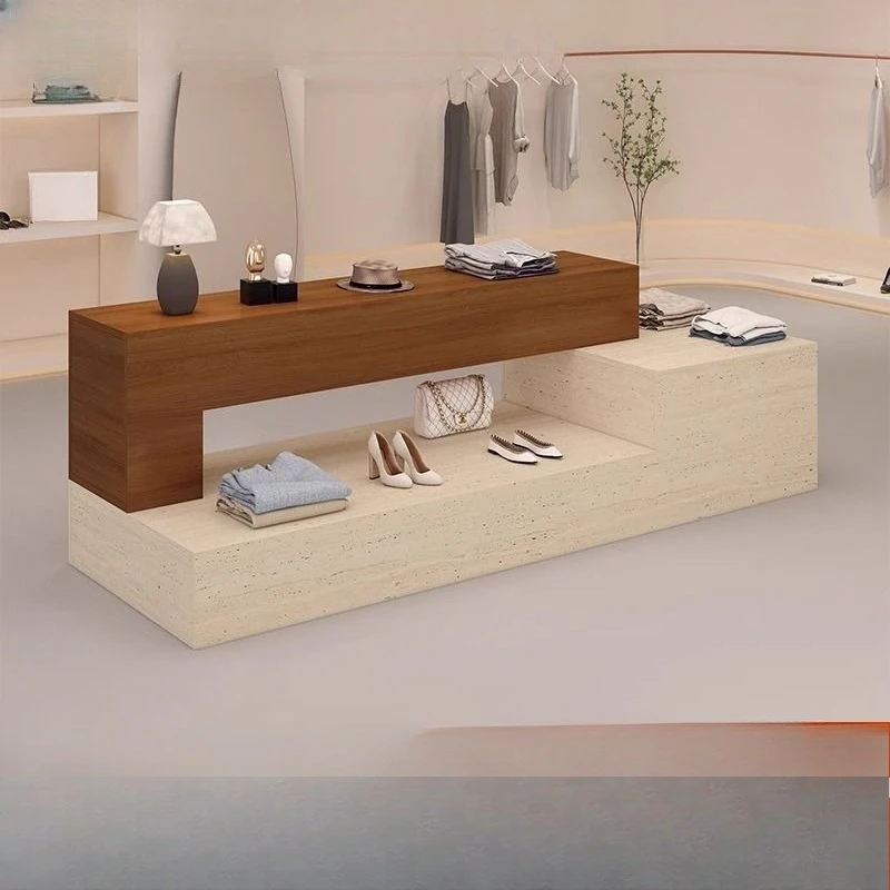 Vitrine Nakajima, table au cen - Tables avis et prix